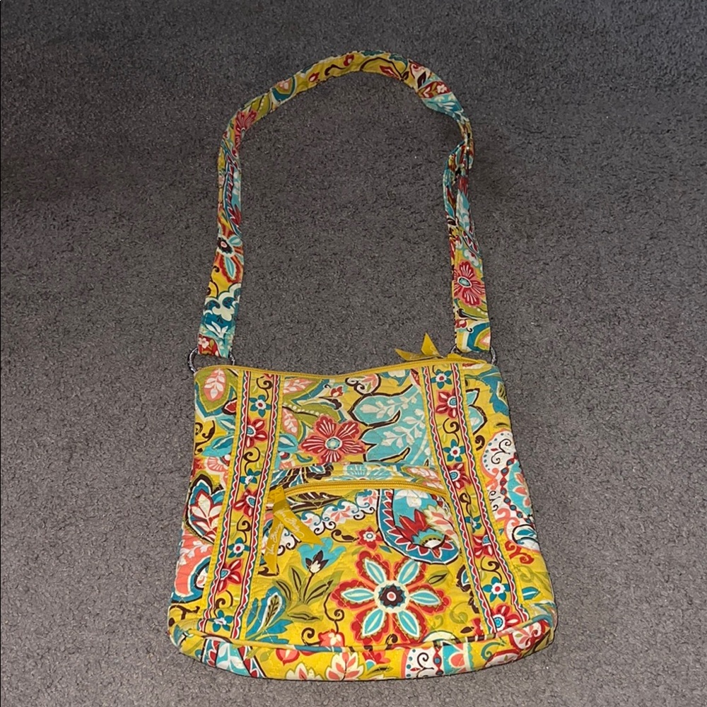 Vera Bradley Floral Patterned Multicolor Shoulder Bag